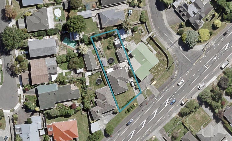 1019 Fergusson Drive, Clouston Park, Upper Hutt - Carousel 1