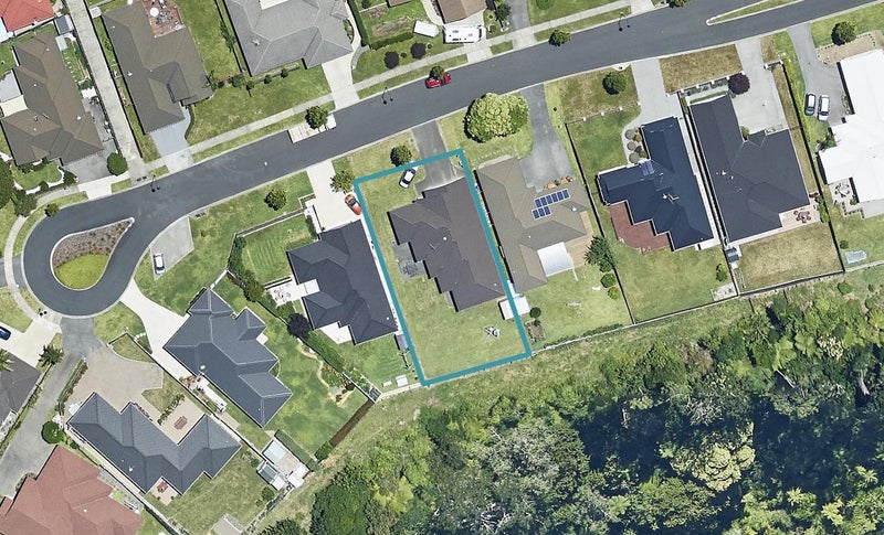 31 Teal Place, Pyes Pa, Tauranga - Carousel 1