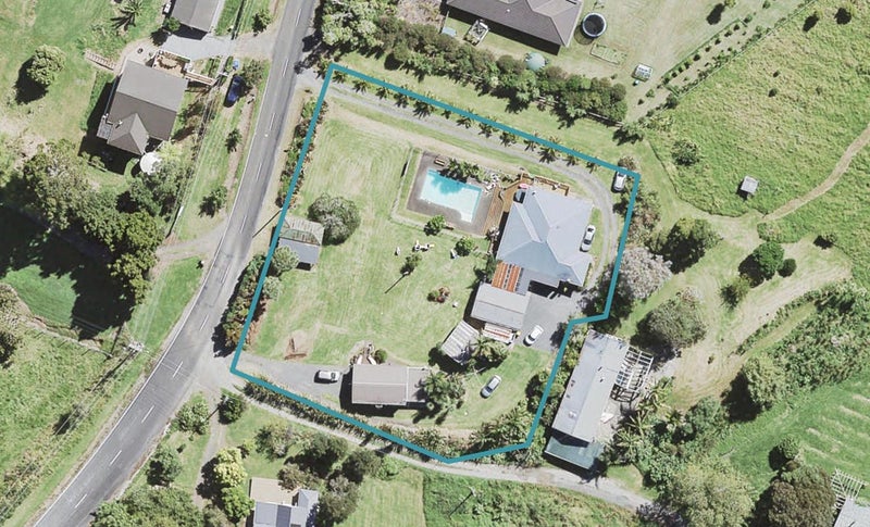 128 Parker Road, Oratia, Auckland - Carousel 1