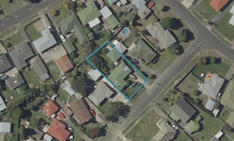 6 Duff Crescent, Highbury, Palmerston North - Carousel 1