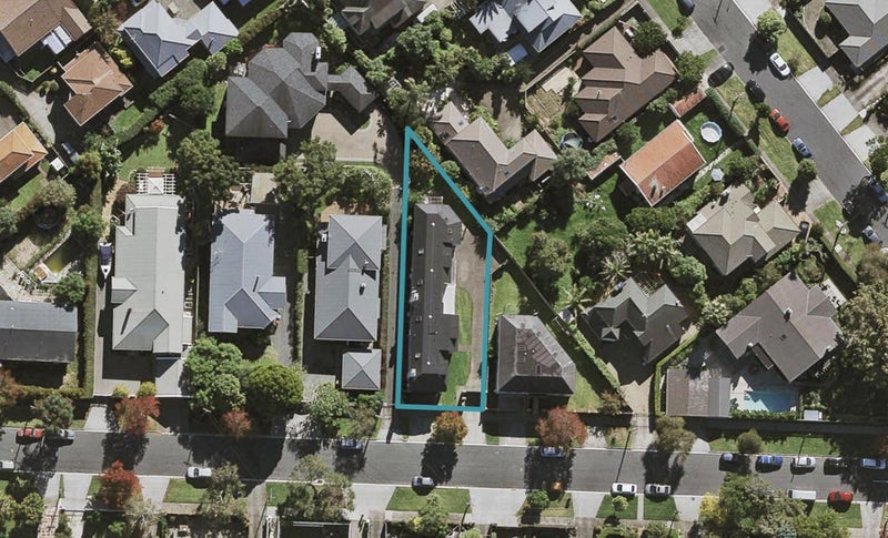 10 Highwic Avenue, Epsom, Auckland - Carousel 1