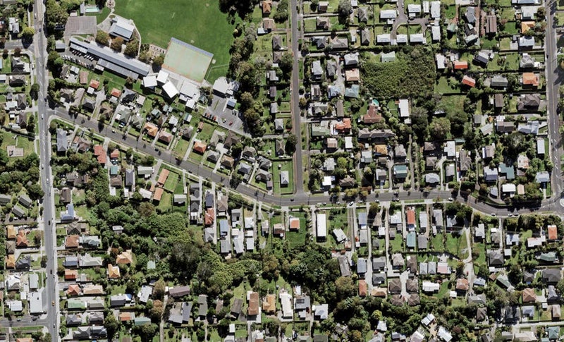 27 Hertford Street, Blockhouse Bay, Auckland - Carousel 1