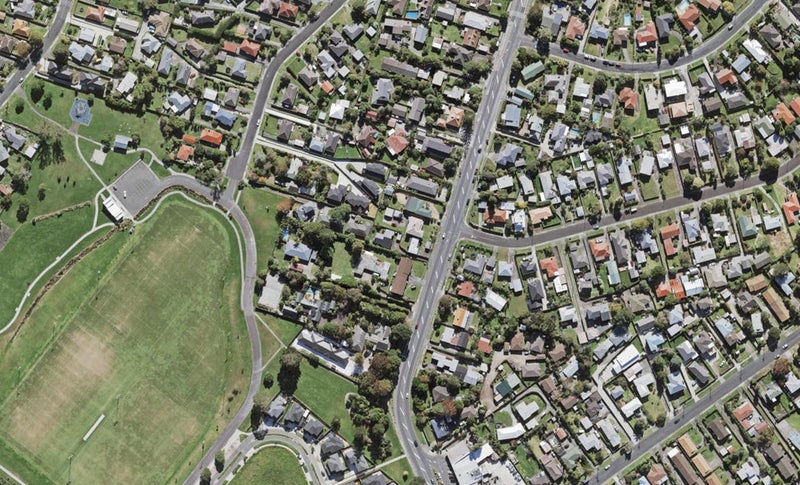 1/180 Te Atatu Road, Te Atatū South, Auckland - Carousel 1