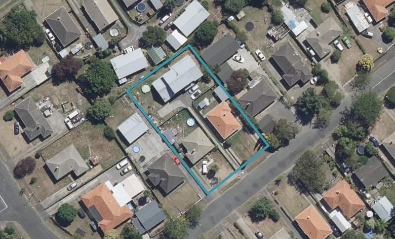 46 Norrie Street, Bader, Hamilton - Carousel 1