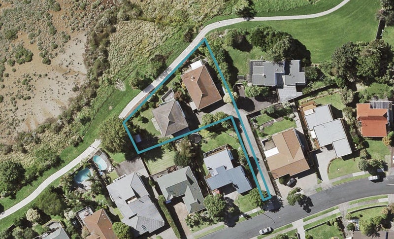 2/52 Galloway Crescent, Farm Cove, Auckland - Carousel 1