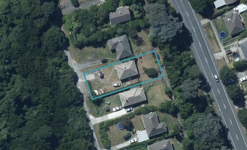 82 Mungavin Avenue, Ranui, Porirua - Carousel 1