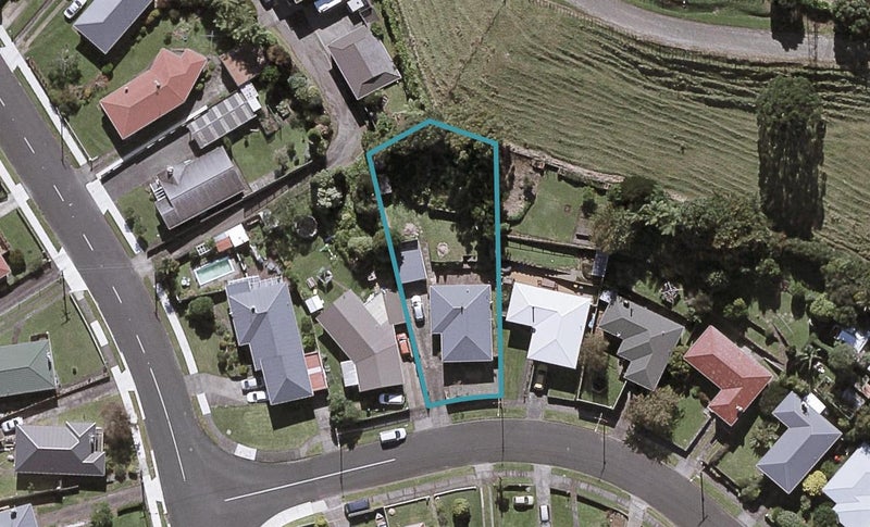 5 Clearmont Crescent, Blagdon, New Plymouth - Carousel 1