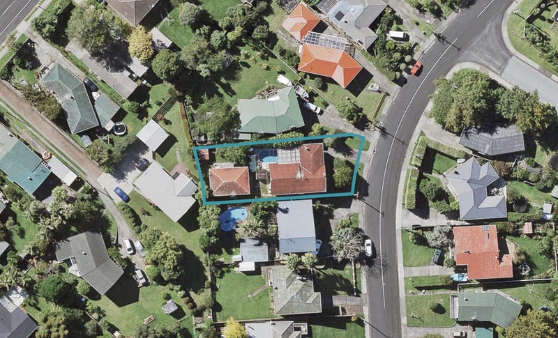 46 Angelo Avenue, Howick, Auckland - Carousel 1