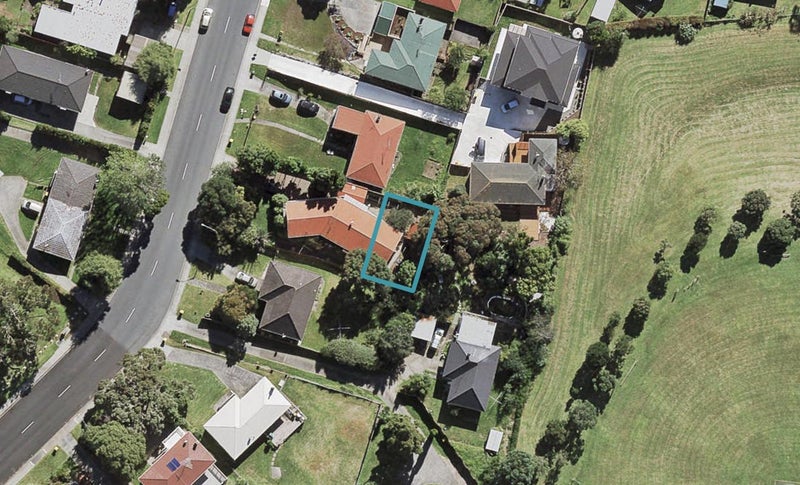 29D Diana Drive, Glenfield, Auckland - Carousel 1