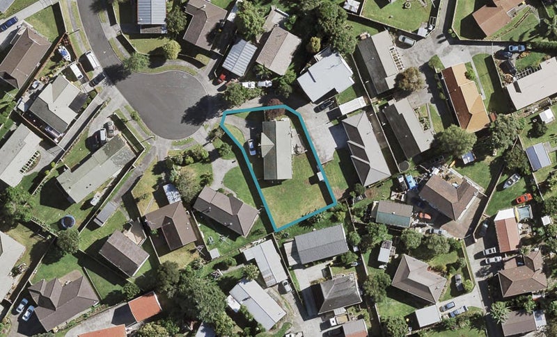 14 Zurich Place, Weymouth, Auckland - Carousel 1