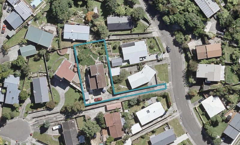 22 Vista Crescent, Maoribank, Upper Hutt - Carousel 1