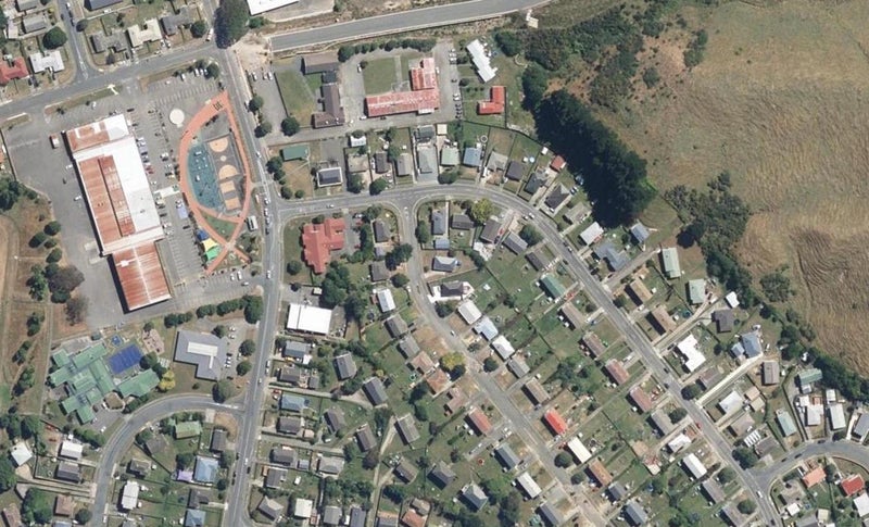 3 Kaituna Street, Waitangirua, Porirua - Carousel 1