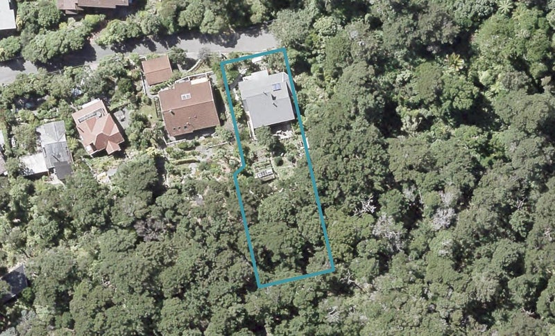 38 Moana Road, Days Bay, Lower Hutt - Carousel 1