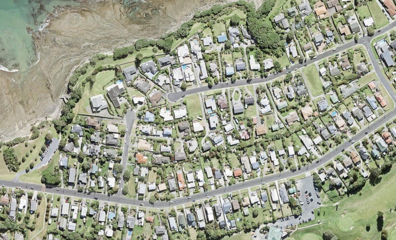 5 Pacific Parade, Army Bay, Whangaparaoa - Carousel 1