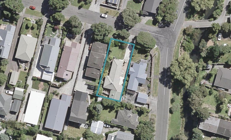 46 St Ronans Avenue, Waterloo, Lower Hutt - Carousel 1