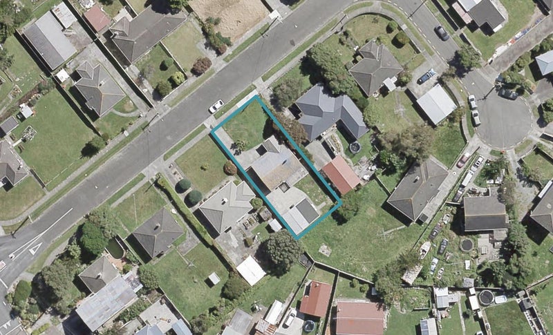 31 Galway Street, Waterloo, Lower Hutt - Carousel 1