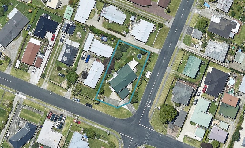 19 Coopers Road, Gate Pa, Tauranga - Carousel 1
