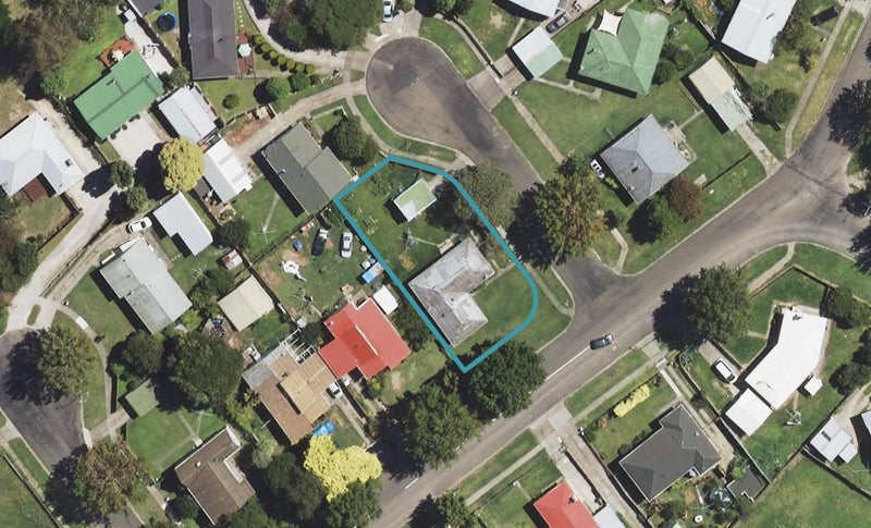 2 Hector Street, Outer Kaiti, Gisborne - Carousel 1