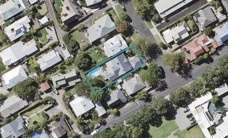 3 North Avenue, Narrow Neck, Auckland - Carousel 1