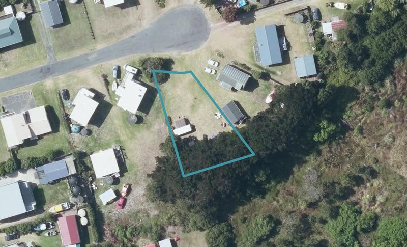12 Pipi Crescent, Māhia - Carousel 1