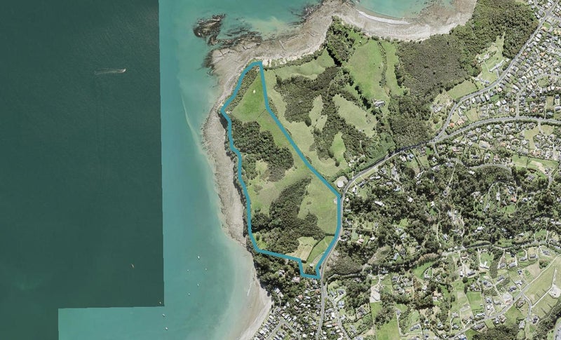 1142 Whangaparaoa Road, Tindalls Beach, Whangaparāoa - Carousel 1