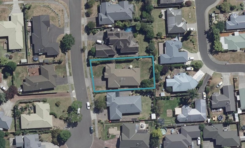 5 Chapel Hill, Rototuna, Hamilton - Carousel 1