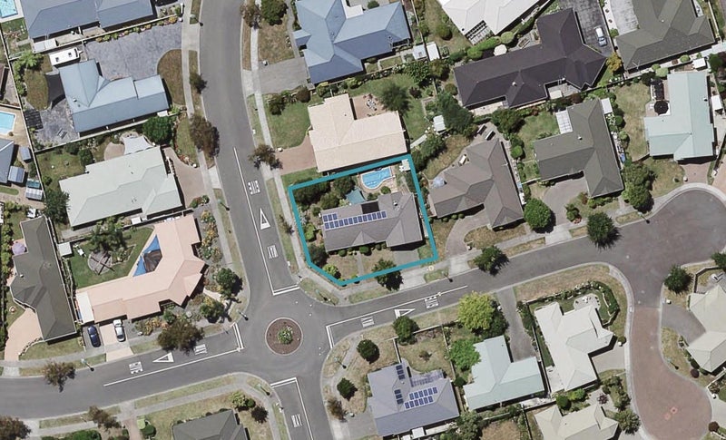1 Claridge Place, Taradale, Napier - Carousel 1