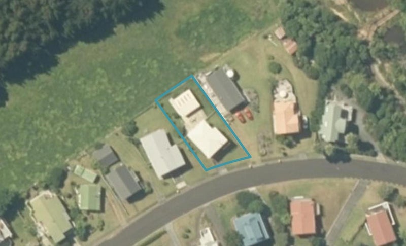 110 Tuna Place, Onemana, Whangamatā - Carousel 1