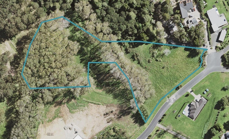 32 Judge Richardson Drive, Ōpaheke, Papakura - Carousel 1