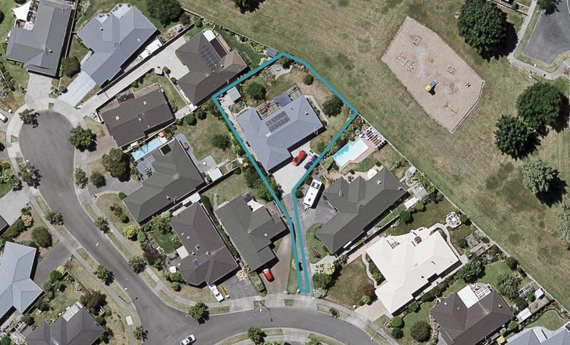 32 Hyatt Grove, Greenmeadows, Napier - Carousel 1