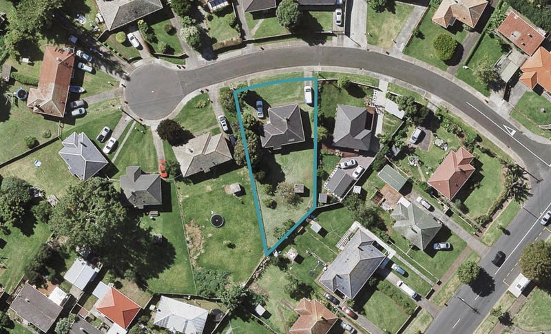 2 Bellona Road, Panmure, Auckland - Carousel 1