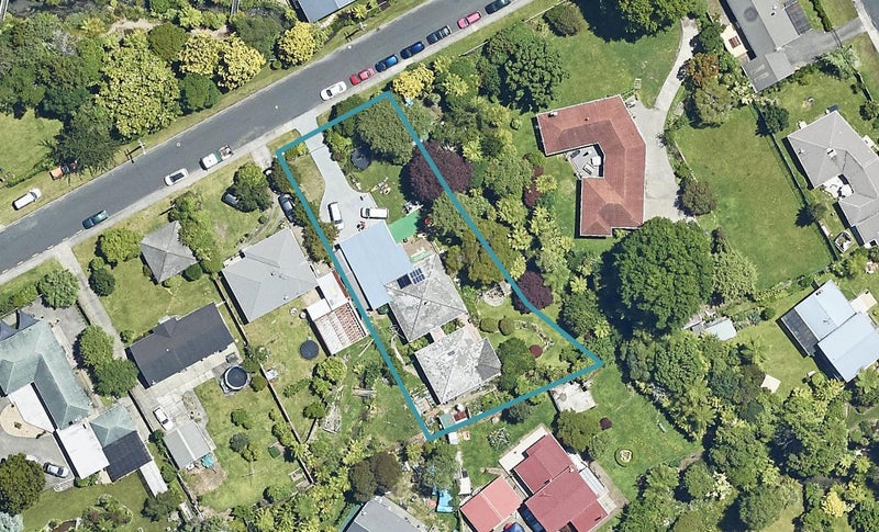 7 Barnard Road, Fairy Springs, Rotorua - Carousel 1