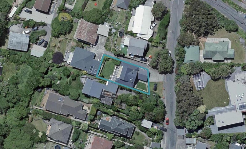 113 Seatoun Heights Road, Seatoun, Wellington - Carousel 1