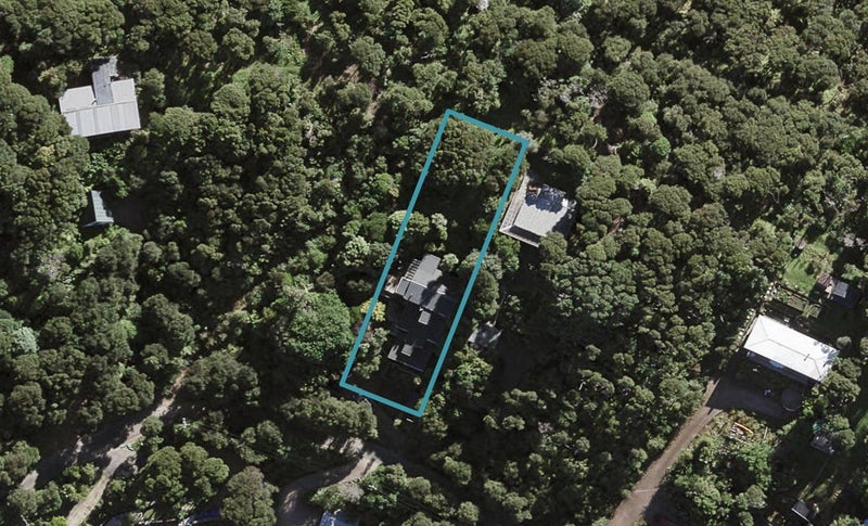 88 Fairview Crescent, Omiha, Waiheke Island - Carousel 1