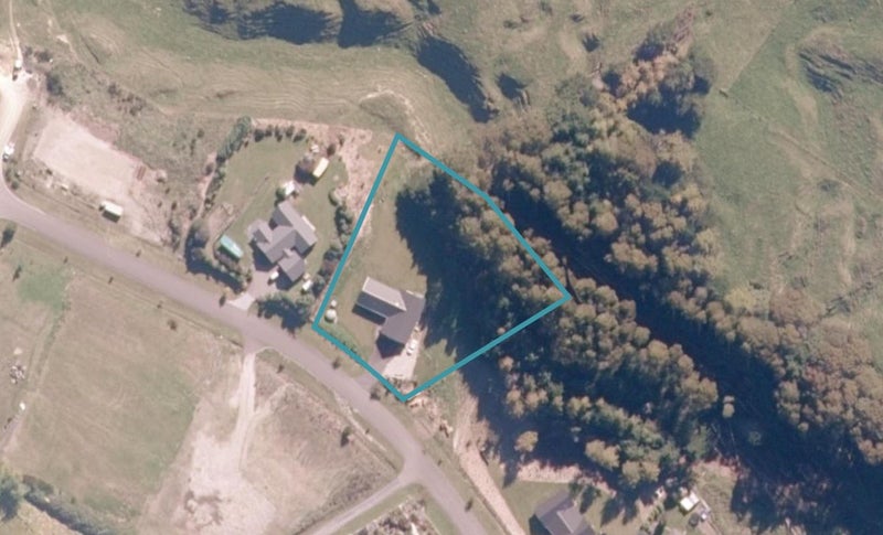 35 Stewart Glen, Taupo - Carousel 1