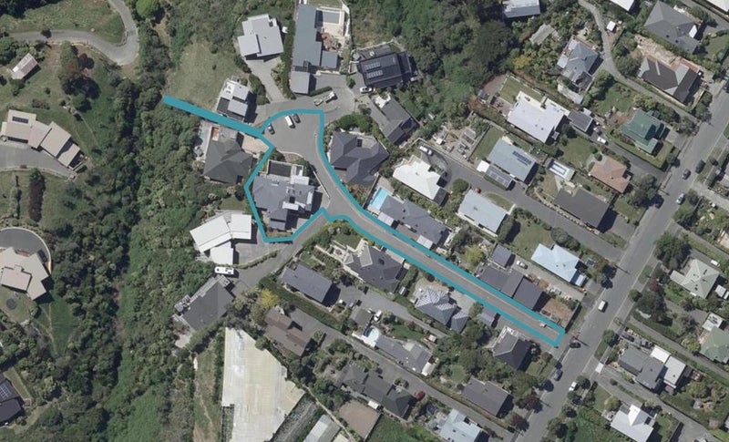 11 Mandalay Lane, Redcliffs, Christchurch - Carousel 1