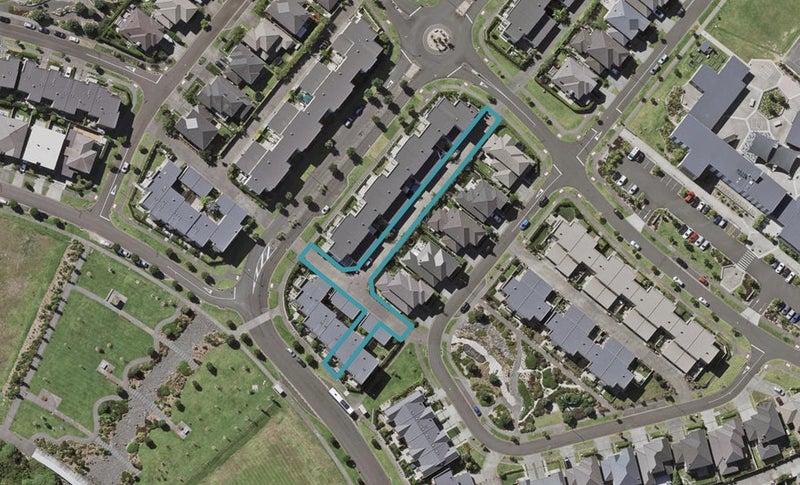 27 Tephra Boulevard, Stonefields, Auckland - Carousel 1