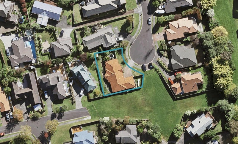 31 Pukatea Avenue, Albany, Auckland - Carousel 1