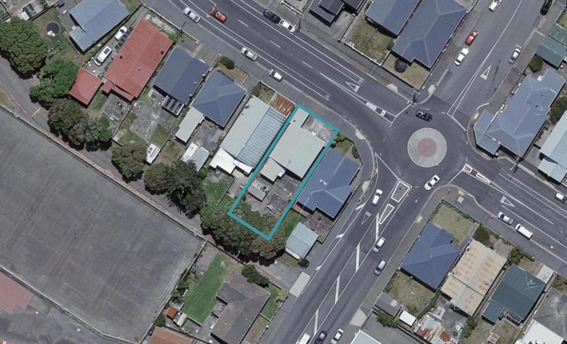 220 Coutts Street, Rongotai, Wellington - Carousel 1