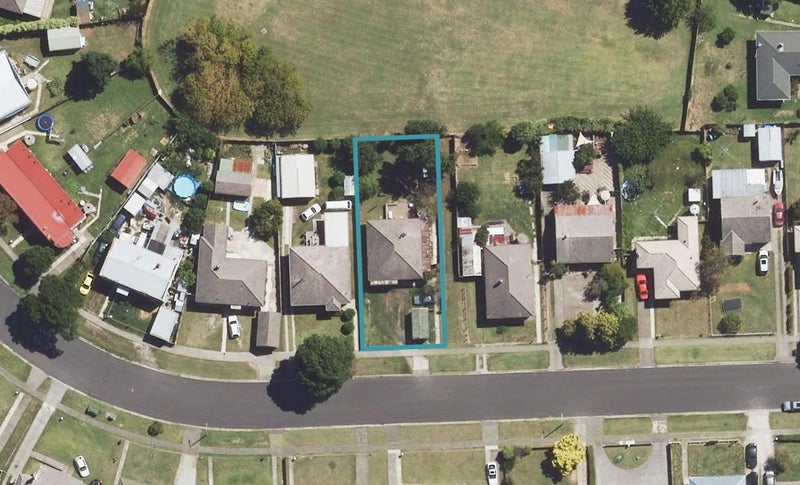 27 Centennial Crescent, Te Hapara, Gisborne - Carousel 1