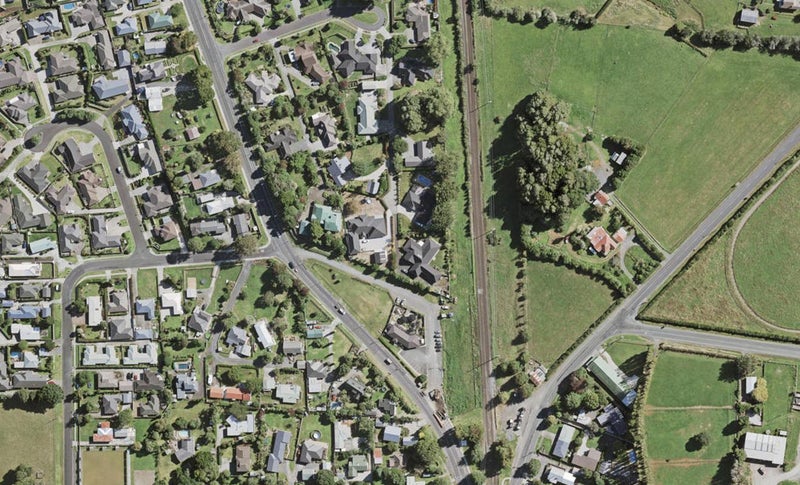 22 Glencairn Place, Buckland, Pukekohe - Carousel 1