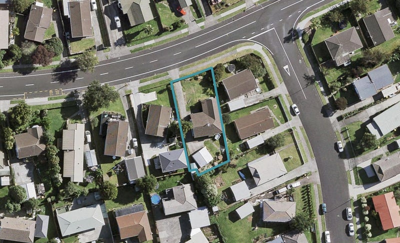 19 Riverton Drive, Randwick Park, Auckland - Carousel 1