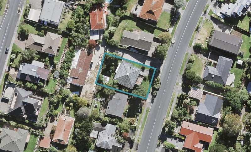 99 Chelsea View Drive, Chatswood, Auckland - Carousel 1