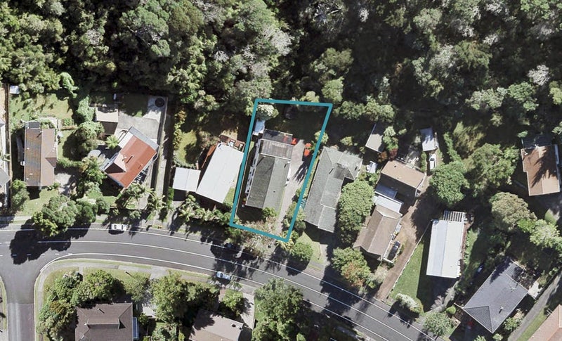 87 John Downs Drive, Browns Bay, Auckland - Carousel 1