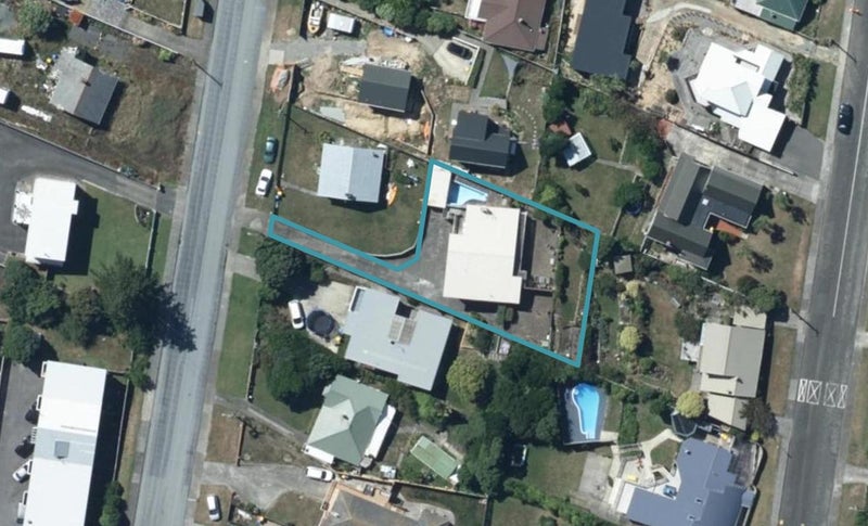 8A Whanake Street, Titahi Bay, Porirua - Carousel 1