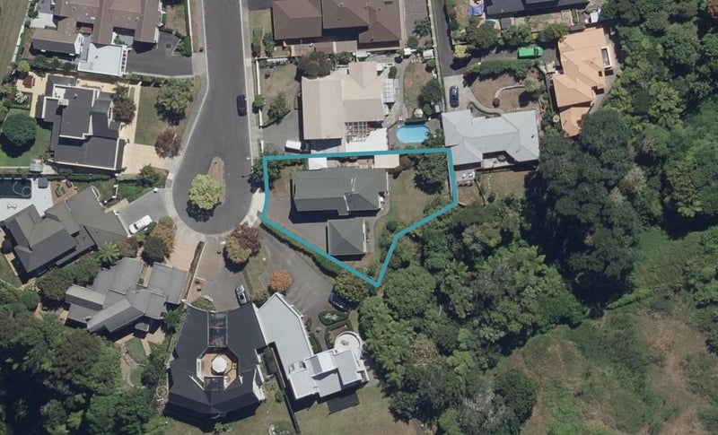 5 Radford Place, Harrowfield, Hamilton - Carousel 1