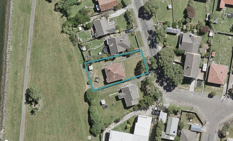 23 Pirie Crescent, Moera, Lower Hutt - Carousel 1