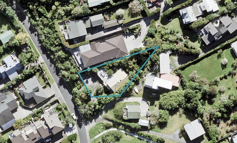 19 Brown Street, Manly, Whangaparaoa - Carousel 1