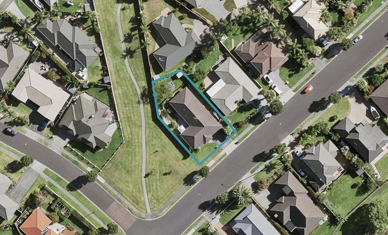 82 Longford Park Drive, Takanini, Auckland - Carousel 1