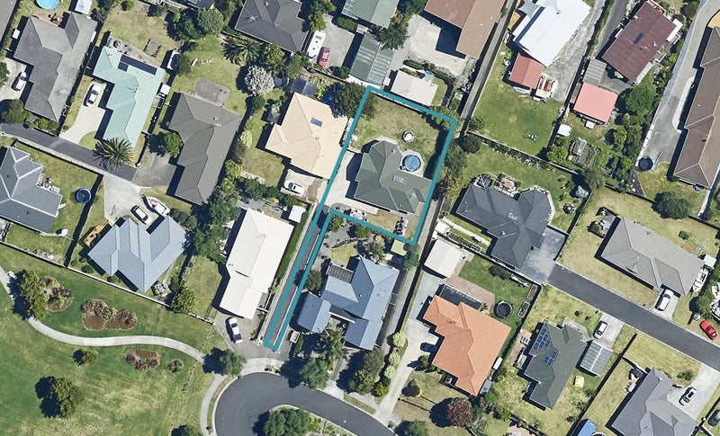 22 Thebes Grove, Papamoa Beach, Papamoa - Carousel 1